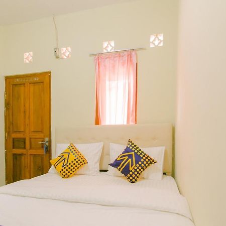 Ayu Homestay Syariah スカブミ エクステリア 写真
